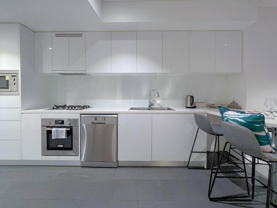 Amazing 2 Bedroom In Cbd! Брісбен Екстер'єр фото